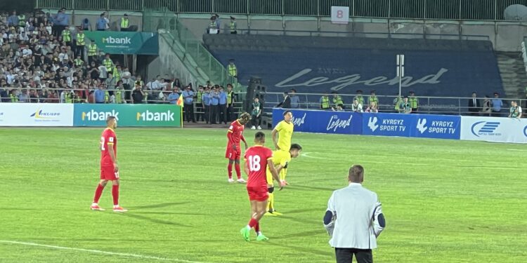 Футбол: Кыргызстан менен Малайзиянын беттеши башталды (видео)