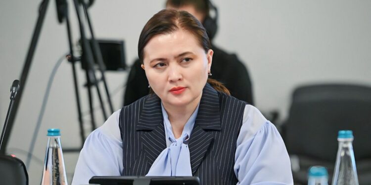 Тармактык комитет Эмгек министринин кызмат ордуна Жылдыз Полотованын талапкерлигин жактырды