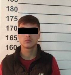 Караколдо тоноого шектүү катары 19 жаштагы 2 жигит кармалды