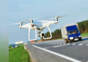 Кыргызстанда дрон менен жол кыймылынын эрежеси көзөмөлдөнүүдө