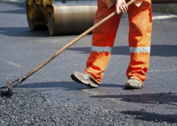 Бишкектеги жолдор качан оңдолуп бүтөт? Болжолдуу мөөнөтү