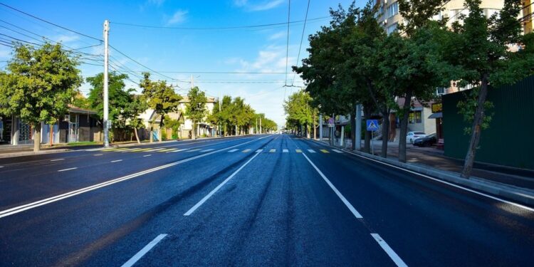 Бишкектин Ахунбаев көчөсү Малдыбаев көчөсүнөн Байтик баатыр көчөсүнө чейинки бөлүгү ачылды