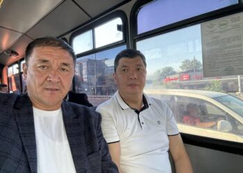 Вице-мэр Ырсалиев шаар башчысы менен бүгүн ишке автобуста келишти