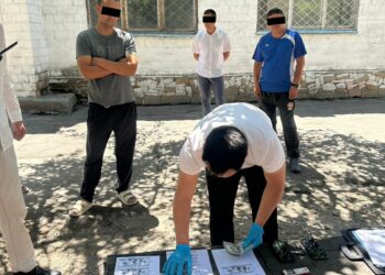 Дене тарбия жана спорт академиясынын ректору опузалап акча талап кылгандыгы үчүн кармалды