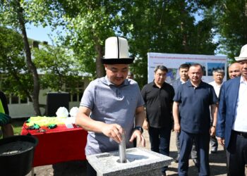 Шакиев Алай районуна иш сапары менен барды