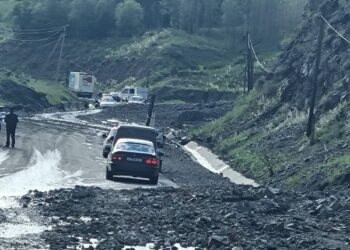 Ош — Сары-Таш — Эркечтам унаа жолу бир тараптуу ачылды