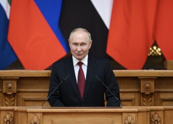 Путин БРИКС алкагында парламенттик институт түзүү демилгесин көтөрдү