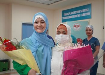 Боору трансплантацияланган бейтаптар канааттандырарлык абалда үйүнө чыгарылды