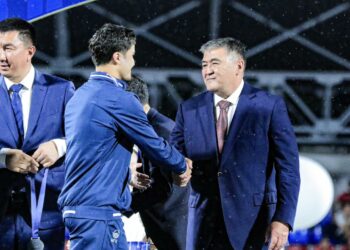 Кыргызстандын жаштар курамасы Борбор Азиянын чемпионатынын күмүш медалдарына ээ болду