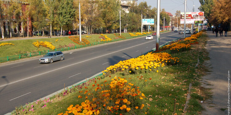 Бүгүн Абдрахманов көчөсүнүн Бөкөнбаевден Москва көчөсүнө чейинки бөлүгү ачылды