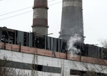 Бакыт Төрөбаев: «Болуп өткөн окуя кайталанбасын. Бишкек ЖЭБинде маселе жаралбашы керек»