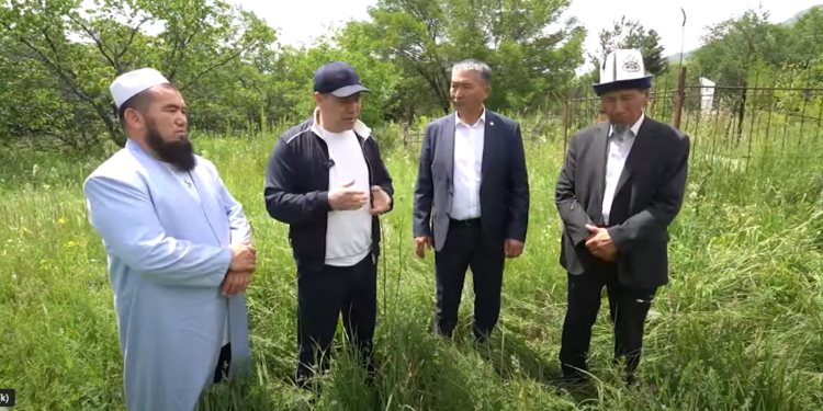 Президент эстелик коюу боюнча: «Мындай жөрөлгө маркумга эч кандай жардам бере албайт»