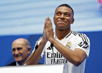 Мбаппе “Реал Мадридде”. Презентацияга 85 миң адам келди