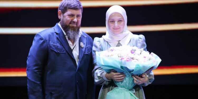Рамзан Кадыров: «Кызыма «хиджабды чеч» деген адамды дароо өлтүрөм»