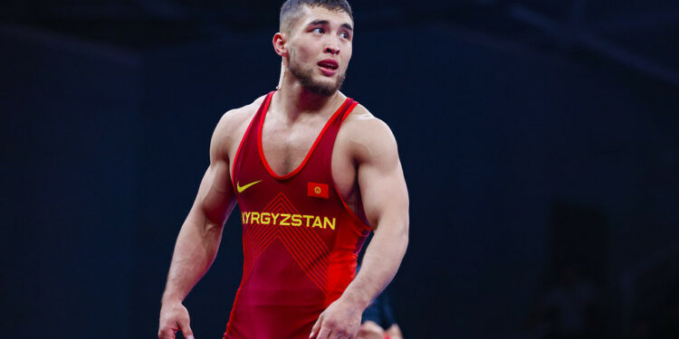 Бали! Амантур Исмаилов Олимпиададагы алгачкы атаандашын жеңди