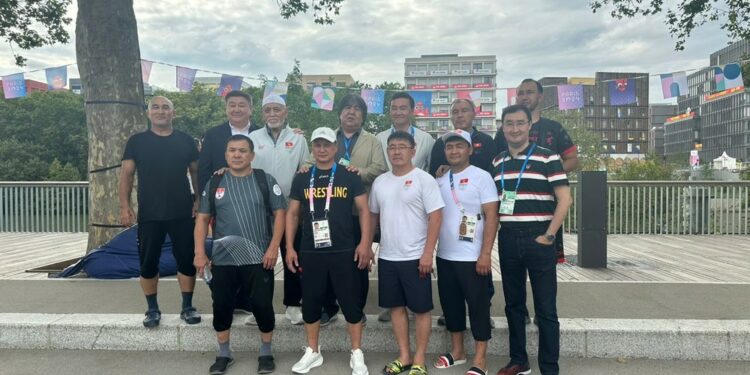 Олимпиада комитети спортчулардын тамагы жана Парижге барган аткаминерлер тууралуу үн катты