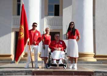 Паралимпиадага катышчу Кыргызстандын курама командасын узатышты (видео)