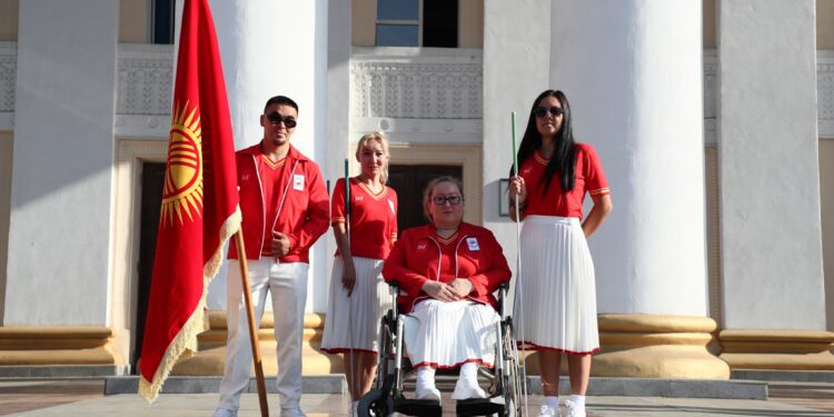 Паралимпиадага катышчу Кыргызстандын курама командасын узатышты (видео)
