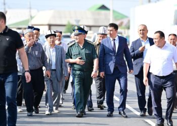 Жалал-Абадда Ташиевдин катышуусунда оңдолгон жолдордун ачылышы болду (сүрөт)