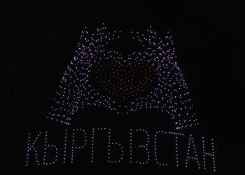 Бишкекте дрондор шоу көрсөтөбү? Даярдыкка көз чаптырыңыз (видео)
