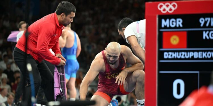  Үзүр Жузупбеков ирандык атаандашынан жеңилип калды