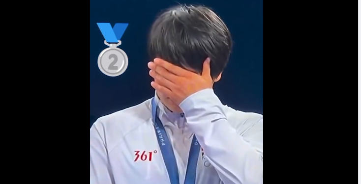 Мээрим Жуманазарова сыйлоо аземинде көзүнө жаш алды (видео)