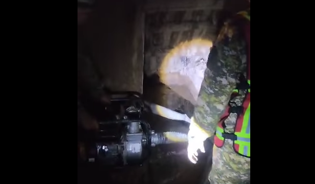 Нарында сел жүрүп, 42 үйдү суу каптады (видео)