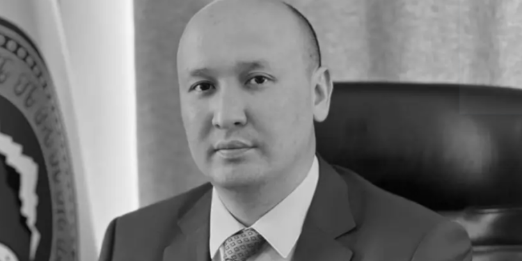 Парижге барган казак чиновниги каза тапты