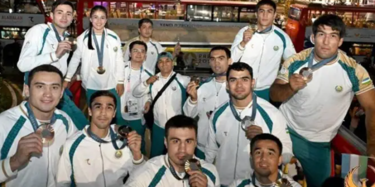 Өзбекстанда Олимпиаданын катышуучуларын кандай тосуп алышты жана белекке эмне беришти?