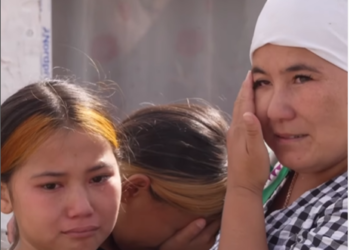 Беткапчан киши Казакстандагы селден жабыркаган 34 үй-бүлөгө үй берди (видео)