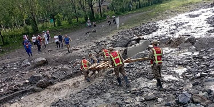 Эскертүү! 17-19-августта өлкөнүн тоолуу аймактарында сел жүрүшү мүмкүн