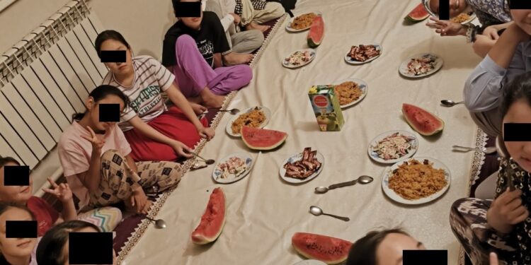 Бишкекте кыз-келиндерди мыйзамсыз окуткан диний лагерь аныкталды