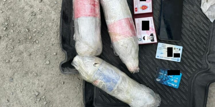 40 килограмм сымапты 8 миң долларга сатмак болгон жаран кармалды