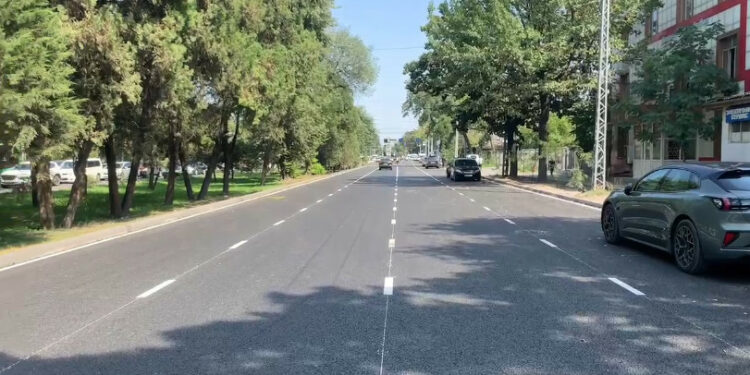 Жибек Жолу менен Тоголок Молдо көчөлөрүнүн кесилиши жабылат