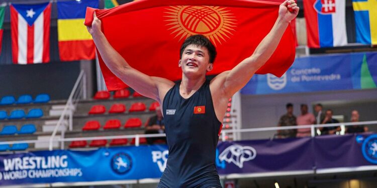 Асан Жанышов грек-рим күрөшү боюнча Дүйнө чемпиону болду