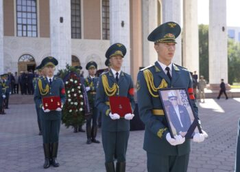 Бекбосун Жайчыбеков акыркы сапарга узатылды (сүрөт)