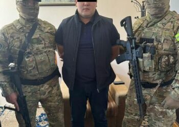 Депутаттын кеңешчиси кармалганы боюнча УКМК маалымат таратты