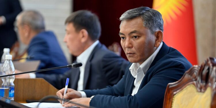 Самыйкожо: «МИК куруп жаткан объекттердеги 1 чарчы метрдин баасы канча турат?»