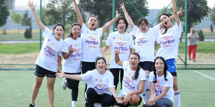 Кыз-келиндер арасында футбол боюнча мелдеш болуп өттү