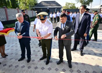 Камчыбек Ташиев УКМКнын Кызыл-Кыя шаардык бөлүмүнүн жаңы имаратын ачты