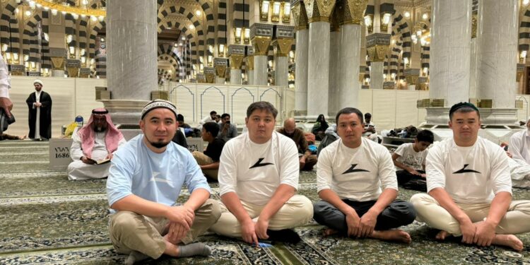 Рахманов: «Түнкү клубда Тай-Мурас Ташиев катышкан инцидент тууралуу жалган маалымат таратылып жатат»