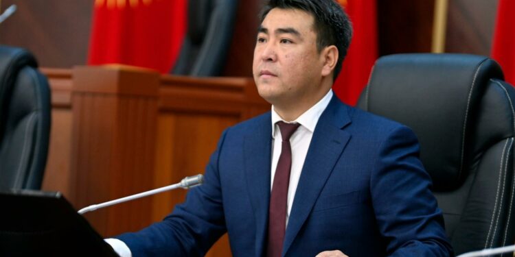 Депутат Акаев: «Биздин миссиябыз – кыргыз тилин өркүндөтүп, активдүү жайылтуу»