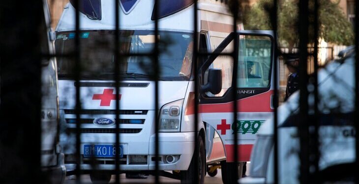 Кытайда автобус мектептин жанындагы адамдарды сүзүп кетип, 11 киши каза болду