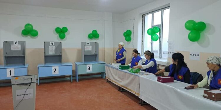 Сузак округунда Жогорку Кеңешке кайра шайлоо өтүп жатат