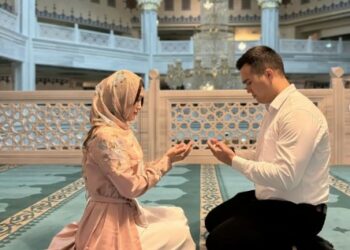 Ырчы Айбек Бакытбеков үйлөндү