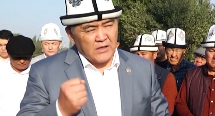 Камчыбек Ташиев: «Түндүк-түштүк, батыш-чыгыш кылып бөлгөндөр менен аёосуз күрөшөбүз»