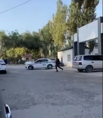 Бишкекте жол тескөөчүлөр толгоосу башталган келинди төрөтканага жеткиришти