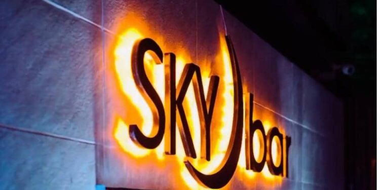 Оштогу түнкү клубда тергөөчү сабалды