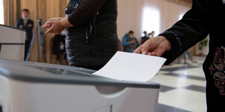 Шайлоо: БШК аралыктан добуш берүү үчүн арыздарды кабыл алуу мөөнөтүн узартты