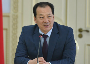 Бактыбек Аманбаев Кыргызстандын АКШдагы элчиси кызматынан бошотулду